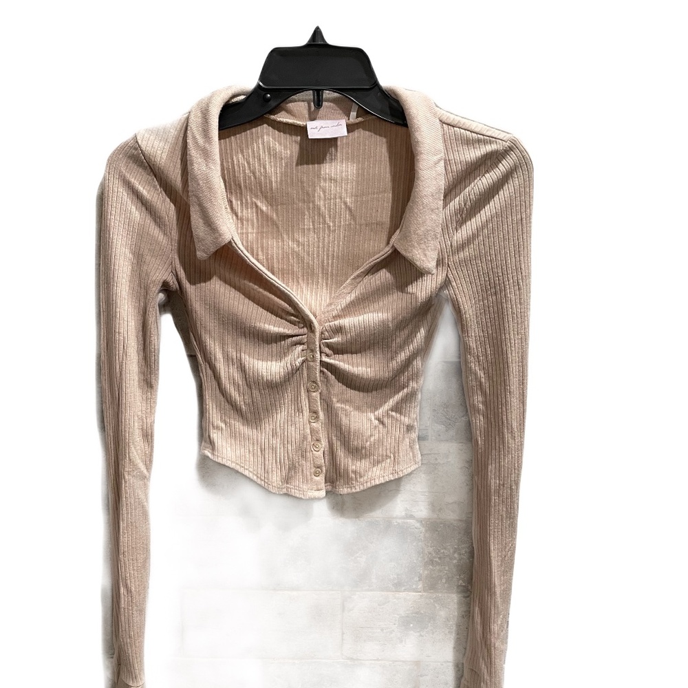 ❤️ URBAN OUTFITTERS RIBBED CREAM BUTTON DOWN TOP SIZE XS